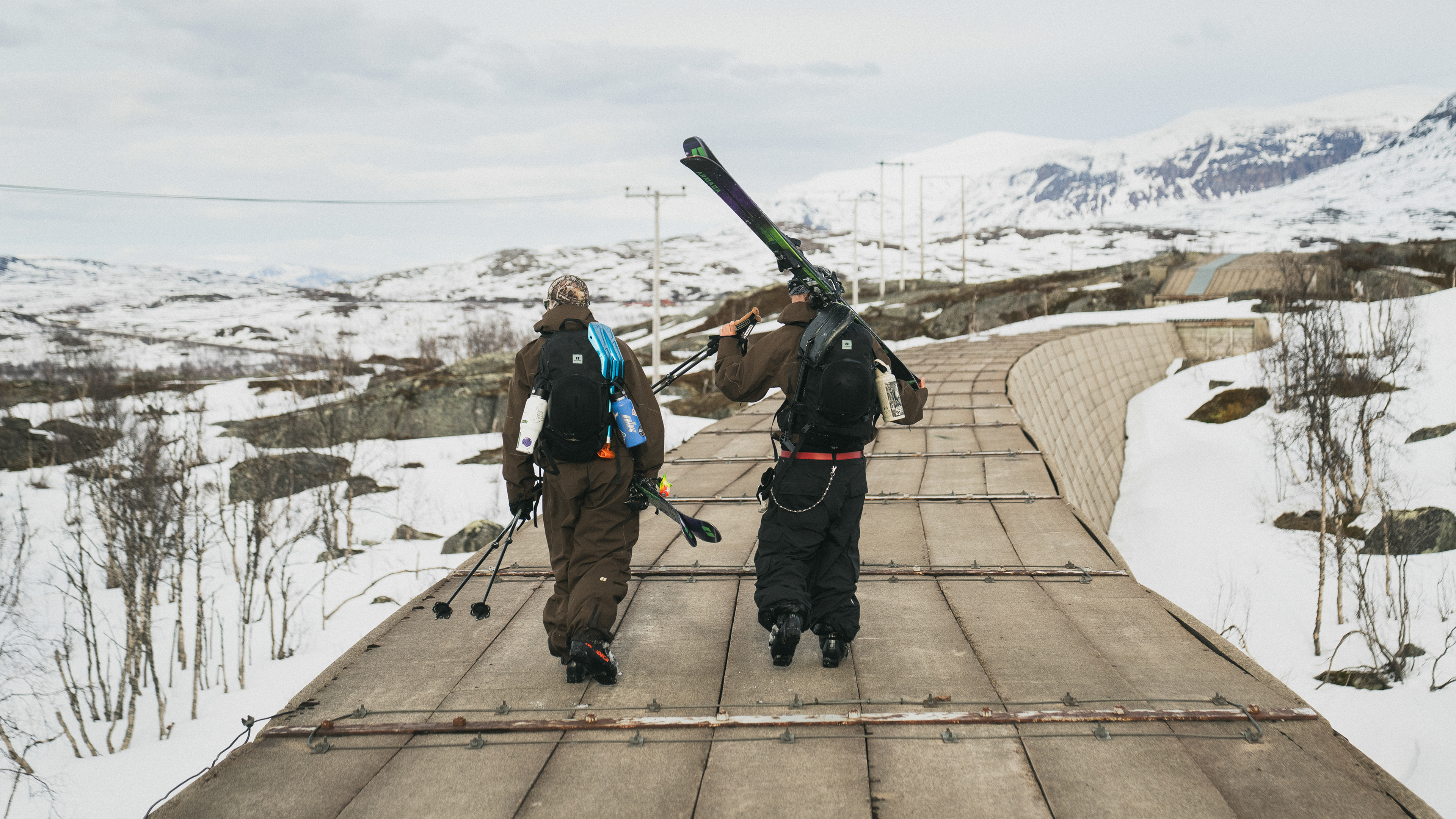 How to Store Your Skis For Summer (Step-By-Step Offseason Prep Guide)